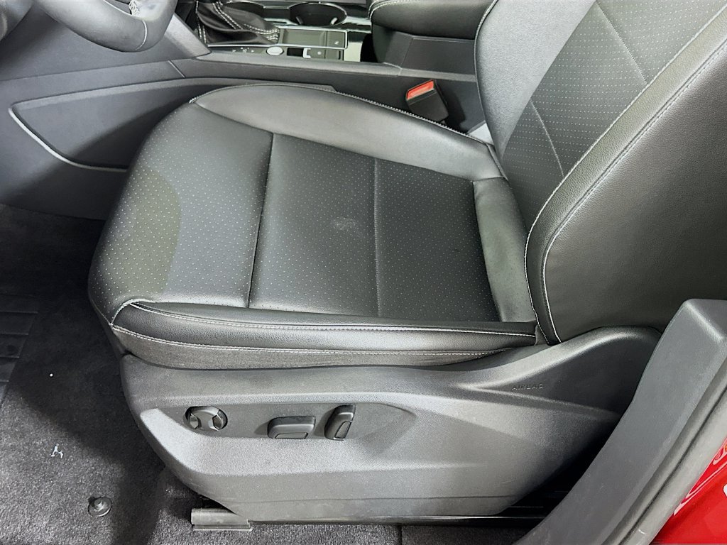 Used 2023 Volkswagen Atlas SE w/ Black Wheel Package FWD image 19
