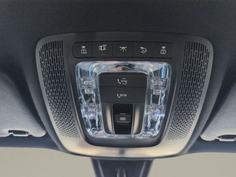 Used 2023 Mercedes-Benz GLB 250 GLB 250 image 12