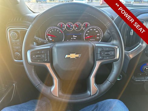 Used 2022 Chevrolet Silverado 1500 LT image 17