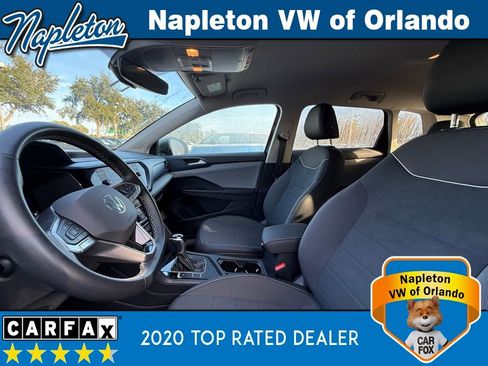 Used 2024 Volkswagen Taos SE image 24