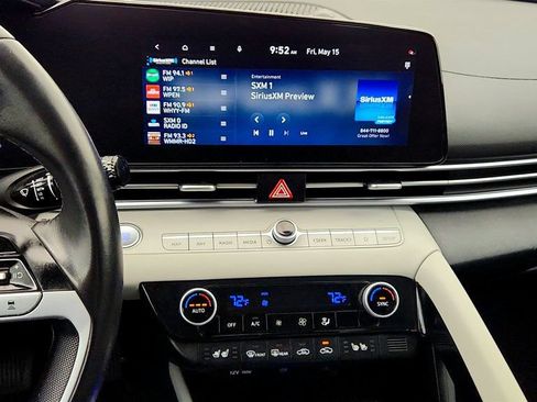 Used 2023 Hyundai Elantra Limited FWD image 18