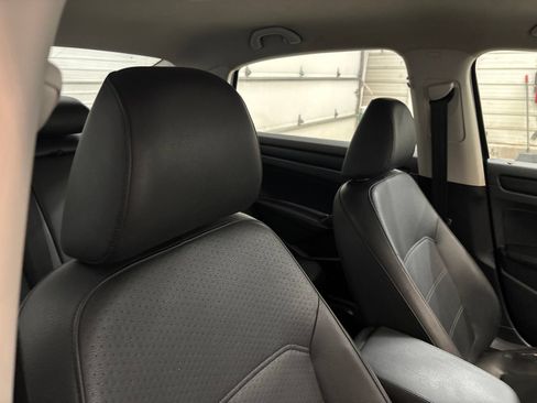 Used 2012 Volkswagen Passat 2.5 SE FWD image 27