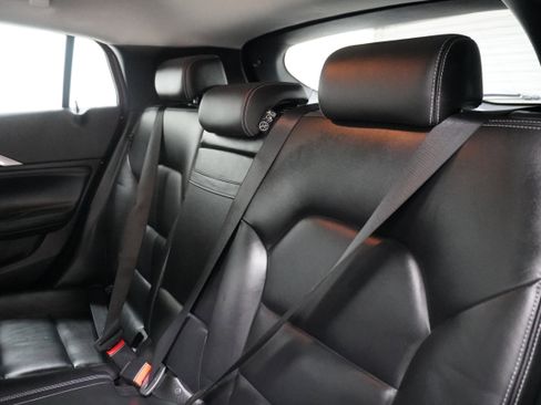 Used 2017 INFINITI QX30 Premium w/ Navigation Package image 11