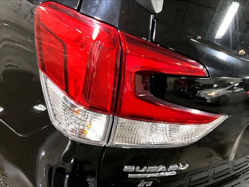 Used 2019 Subaru Forester Premium w/ All-Weather Package image 29