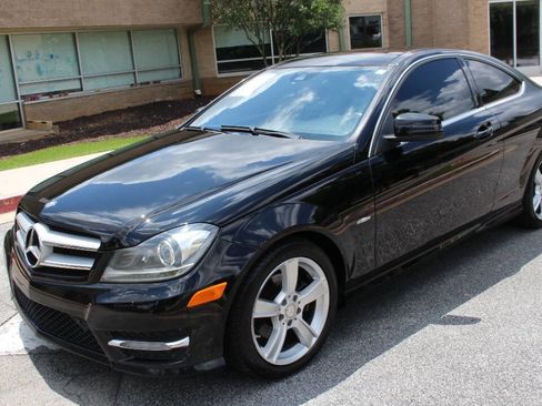 Used 2012 Mercedes-Benz C 250 Coupe image 6