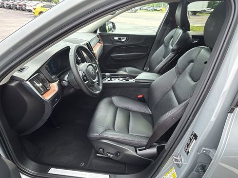 Used 2024 Volvo XC60 B5 Plus w/ Protection Package Premier AWD/4WD image 24