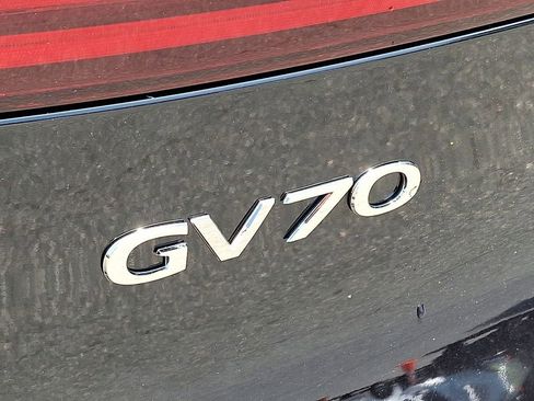 Used 2026 Genesis GV70 2.5T Advanced image 19