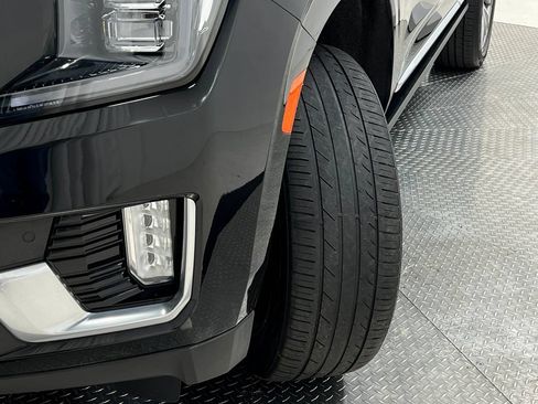 Used 2021 GMC Yukon Denali w/ Denali Premium Package AWD/4WD image 43