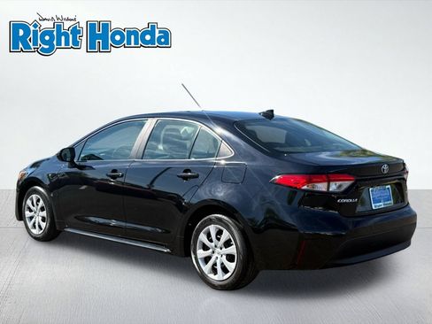 Used 2024 Toyota Corolla LE FWD image 4