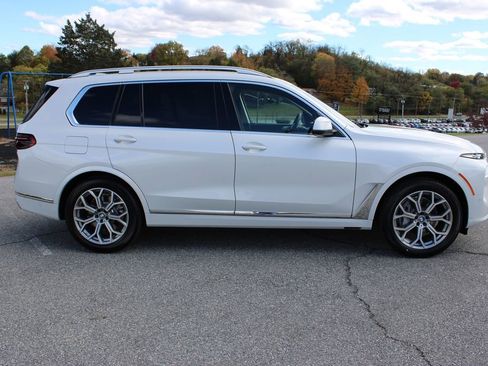 New 2026 BMW X7 xDrive40i image 9