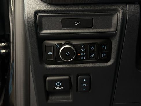 Used 2026 Ford F150 Lariat AWD/4WD image 29
