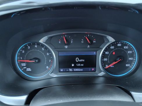 Used 2021 Chevrolet Traverse LT FWD image 16
