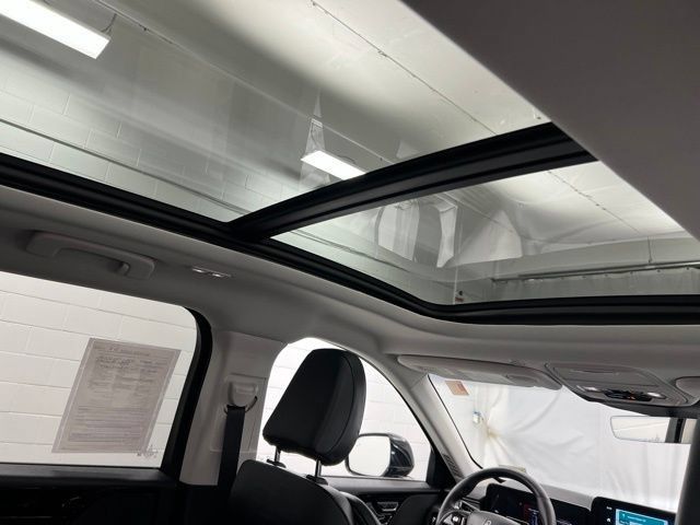 Certified 2025 Lincoln Aviator AWD image 24