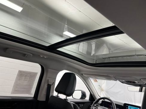 Used 2025 Lincoln Aviator AWD image 24
