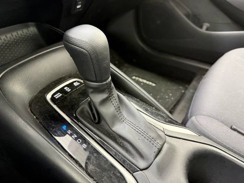 Used 2024 Toyota Corolla LE FWD image 13
