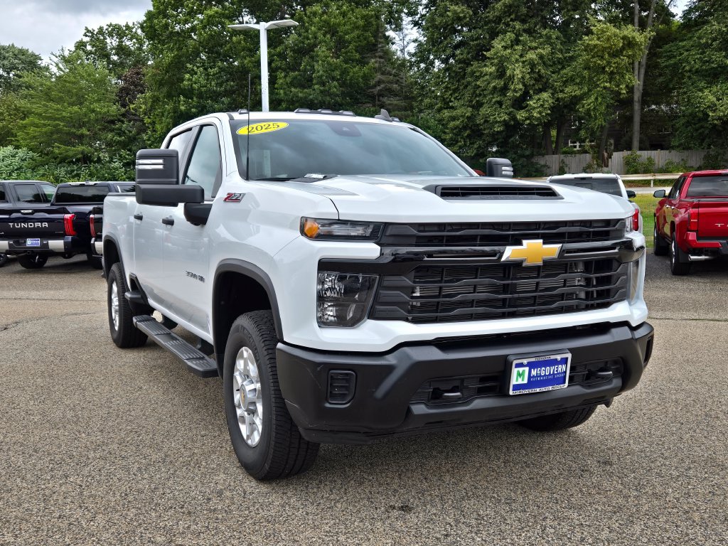 Used 2025 Chevrolet Silverado 3500 W/T AWD/4WD image 8