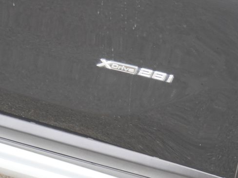 Used 2017 BMW X1 xDrive28i image 6