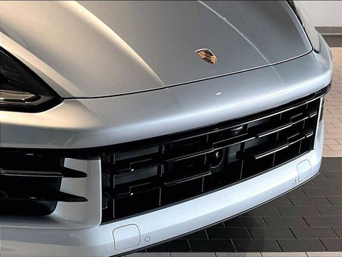 New 2026 Porsche Cayenne E-Hybrid image 29