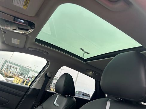 Used 2025 Hyundai Tucson Limited image 24