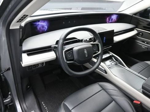 Certified 2024 Lincoln Nautilus Premier w/ Equipment Group 102A AWD/4WD image 9