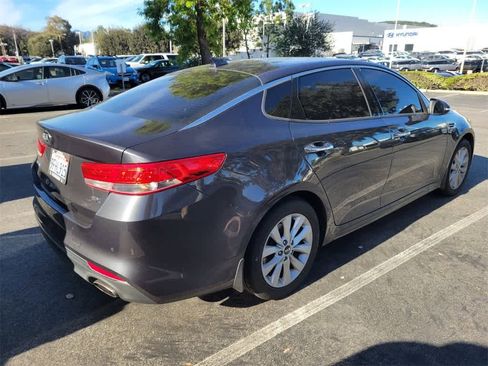 Used 2018 Kia Optima EX image 7