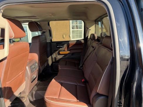 Used 2017 Chevrolet Silverado 1500 High Country w/ High Desert Package AWD/4WD image 7