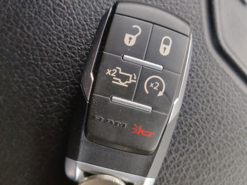 Used 2021 RAM 2500 Laramie w/ Night Edition image 27