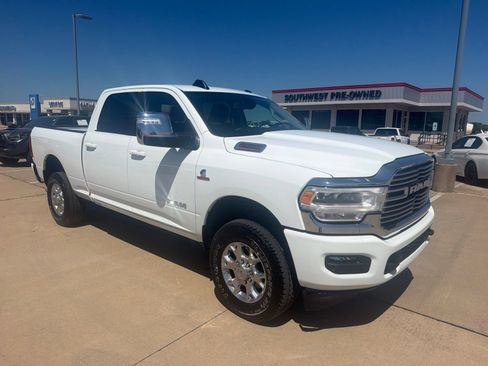 Used 2024 RAM 2500 Laramie AWD/4WD image 3