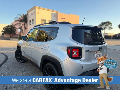 Used 2018 Jeep Renegade Altitude FWD image 22