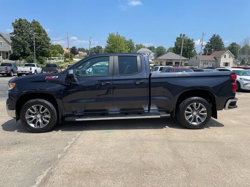 Used 2023 Chevrolet Silverado 1500 LT image 2