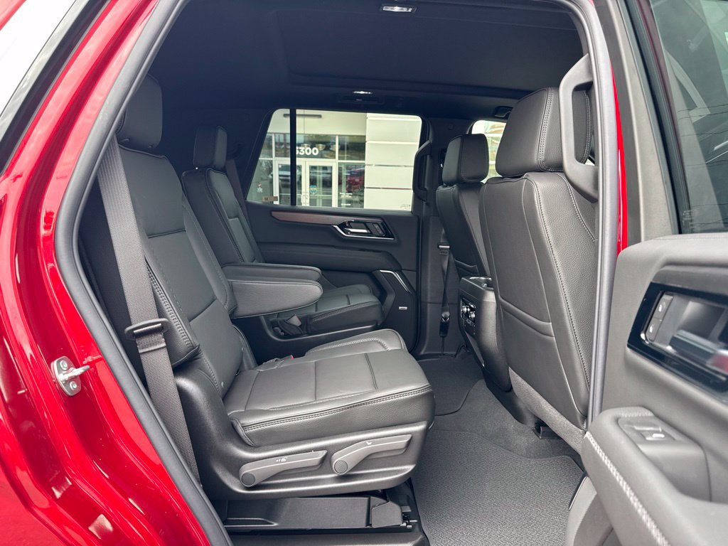 New 2026 GMC Yukon Denali w/ Sun & Power Step Package AWD/4WD image 27