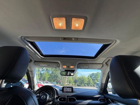 Used 2018 MAZDA CX-5 Touring w/ Preferred Equipment Package AWD/4WD image 29