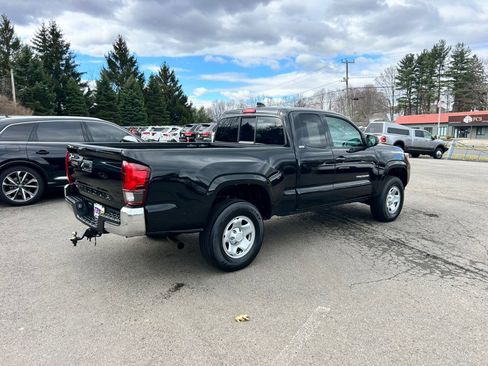 Used 2022 Toyota Tacoma SR5 image 6