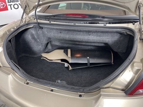 Used 2003 Chrysler Sebring LXi image 17