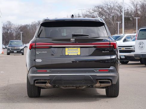 Used 2025 Buick Enclave Preferred image 4