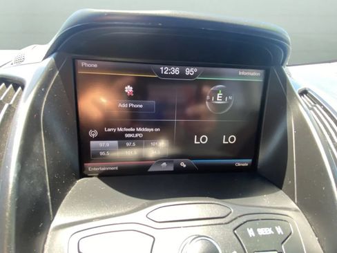 Used 2015 Ford Escape SE w/ Equipment Group 201A FWD image 15