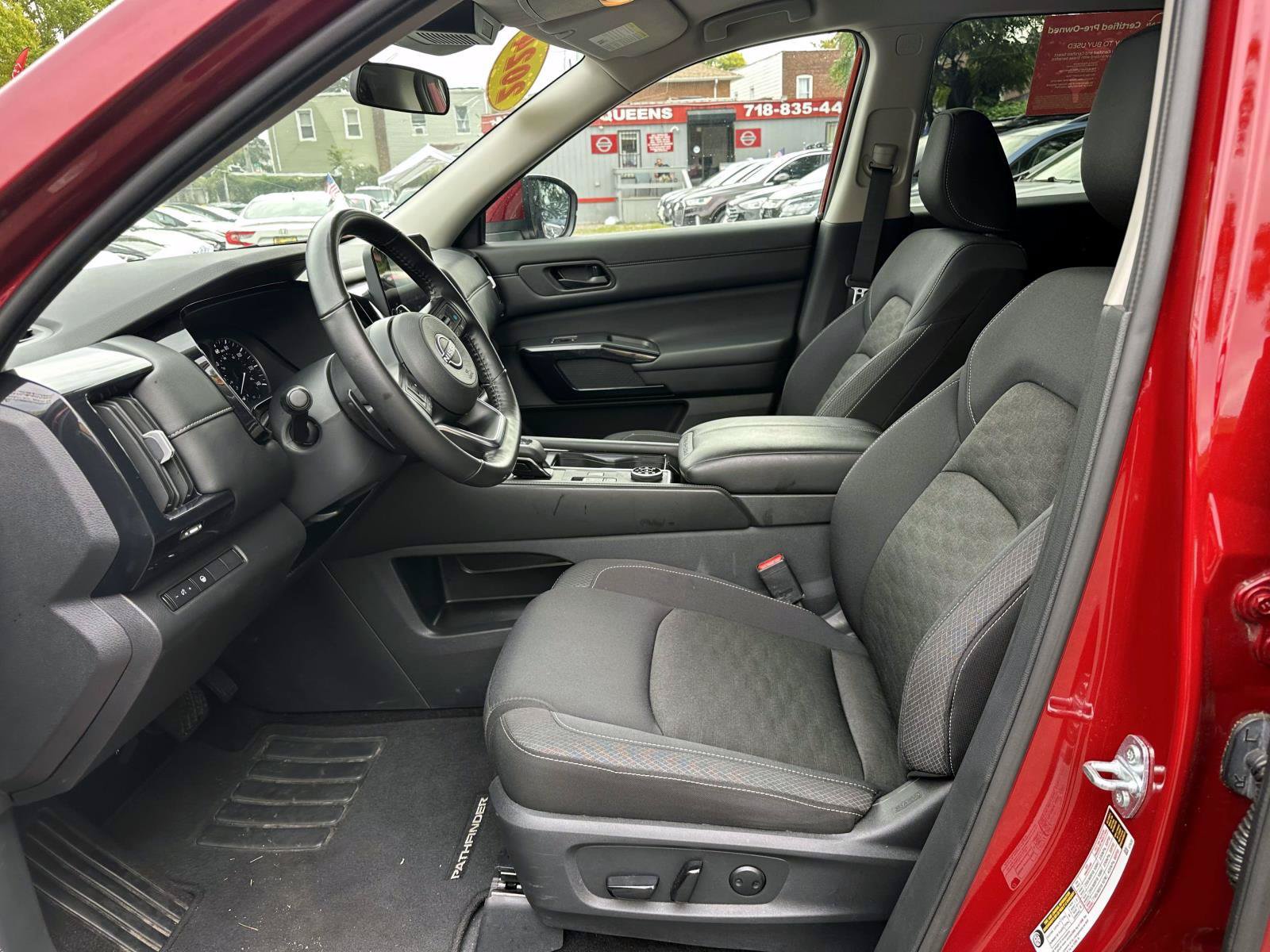 Certified 2024 Nissan Pathfinder SV w/ Black Appearance Package AWD/4WD image 14