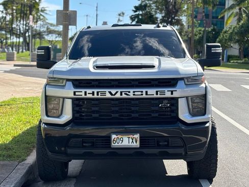 Used 2022 Chevrolet Silverado 2500 Custom w/ Custom Value Package image 7