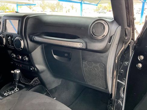 Used 2017 Jeep Wrangler Unlimited Sport w/ Quick Order Package 24S image 19