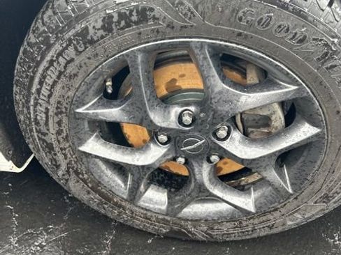 Used 2018 Chrysler Pacifica Limited image 8