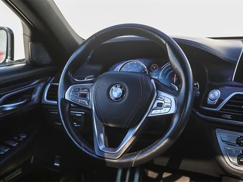 Used 2017 BMW 740e xDrive image 14