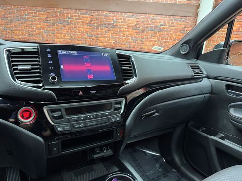 Used 2022 Honda Ridgeline Black Edition image 17