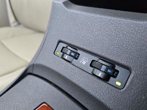 Used 2012 Lexus ES 350 image 36