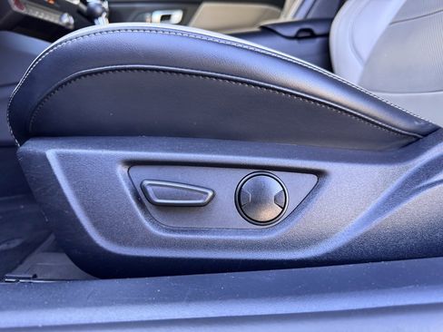 Used 2024 Ford Mustang Premium image 7