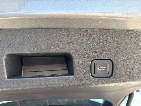 Used 2026 GMC Acadia Denali w/ Super Cruise Package AWD/4WD image 16