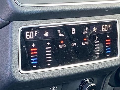 Used 2021 Audi A7 e Premium Plus image 19