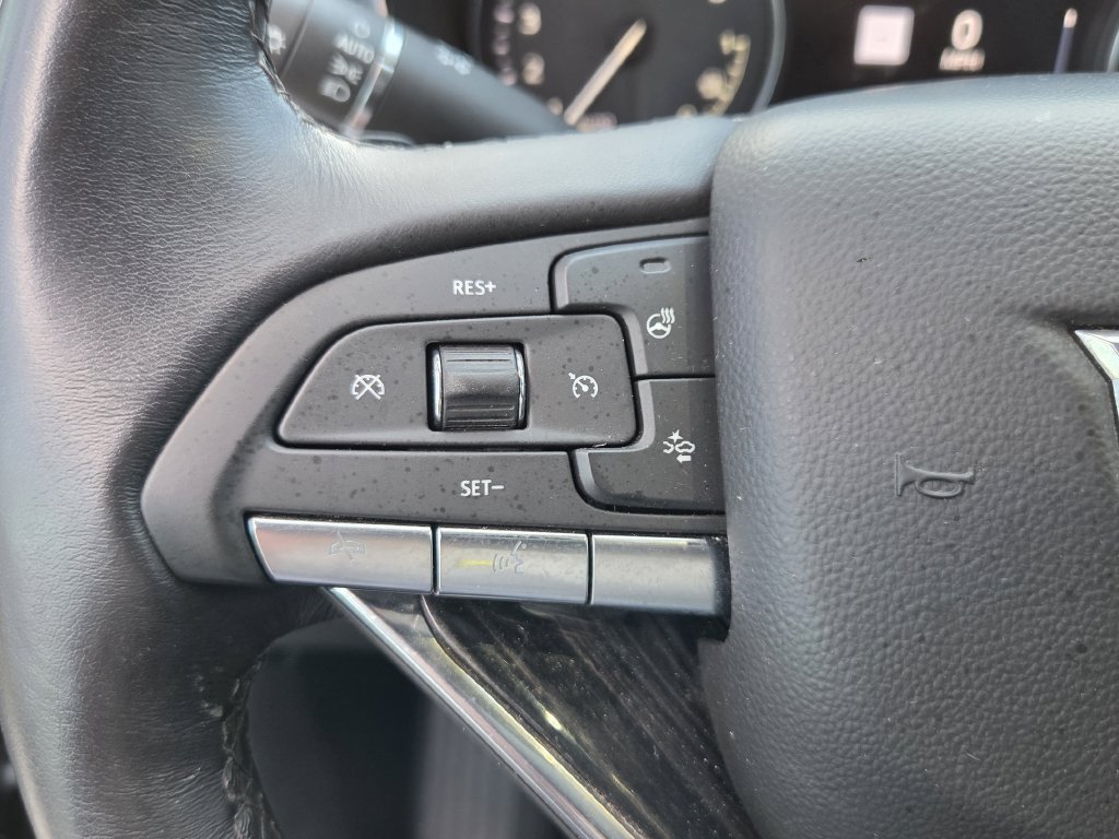 Used 2023 Cadillac XT6 Premium Luxury w/ Technology Package FWD image 31
