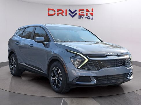 Used 2024 Kia Sportage EX image 7
