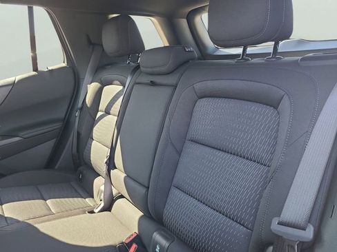 New 2026 Chevrolet Equinox LT FWD image 6