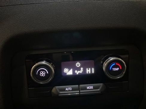 Used 2025 Buick Enclave Preferred w/ LPO, Floor Liner Package image 29